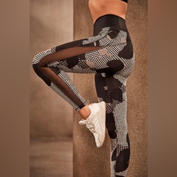 Adidas Women’s Don’t Rest Cross-Back Sports Bra & Black White Leggings Set Sz M - Picture 15 of 16